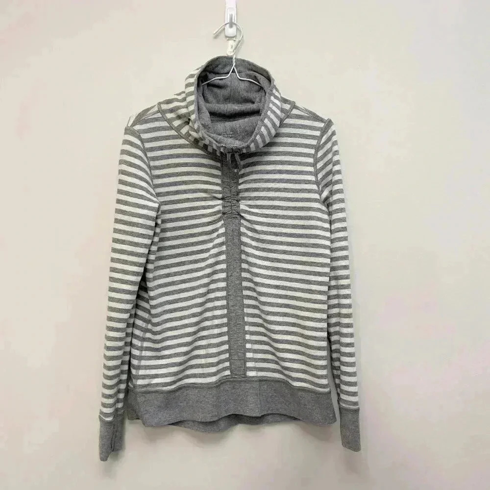 Lululemon In A Cinch Long Sleeve Pullover Sweater Reversible Grey Women's Medium - Picture 11 of 15